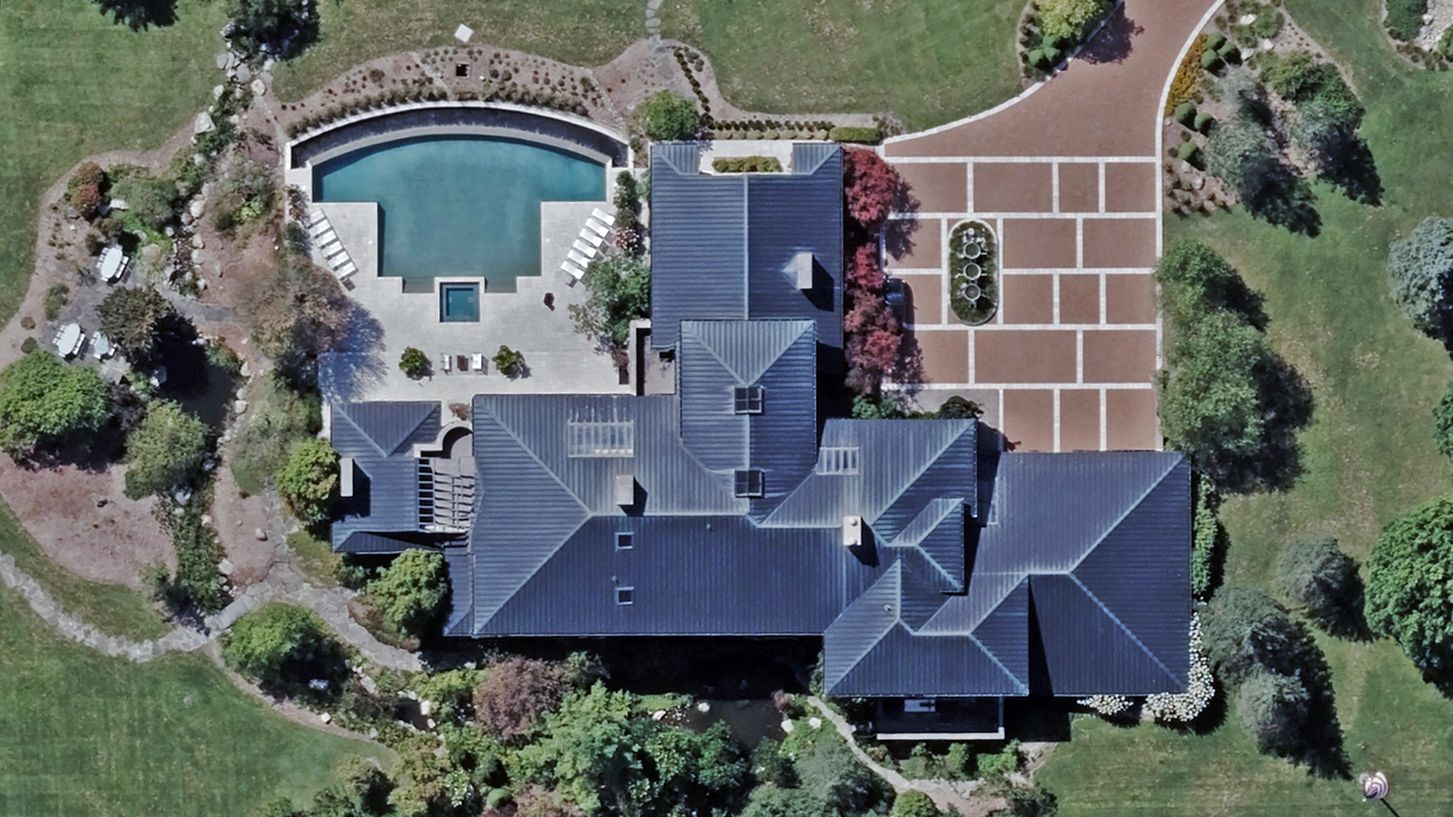Ortho aerial image of a property in Ann Arbor, MI, published by Vexcel.