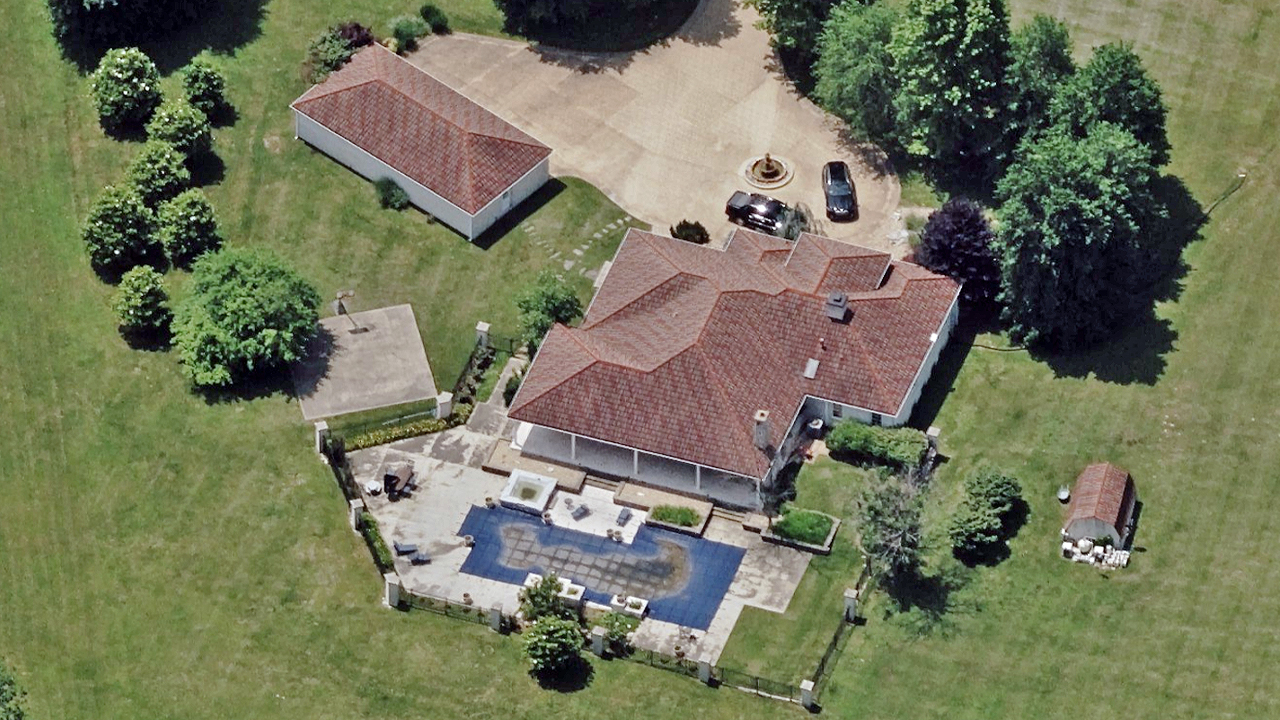 Oblique aerial image of a property in Festus, MO, published by Vexcel.
