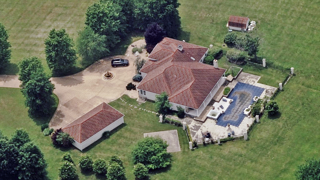 Oblique aerial image of a property in Festus, MO, published by Vexcel.