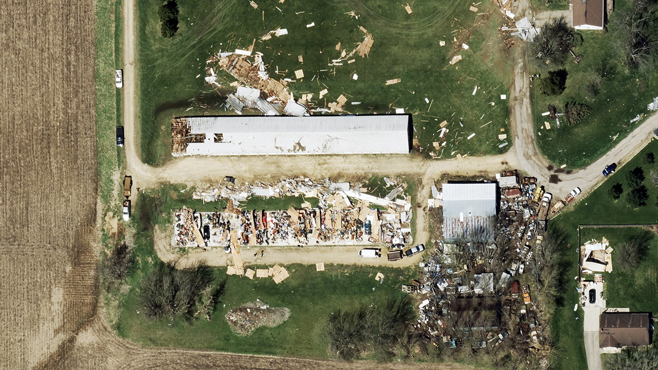 Gray-Sky-Tornado-Lena-IL_42.375500_-89.834226 -Update